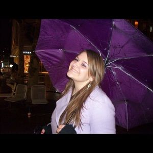 Meet your Posher, Lauren